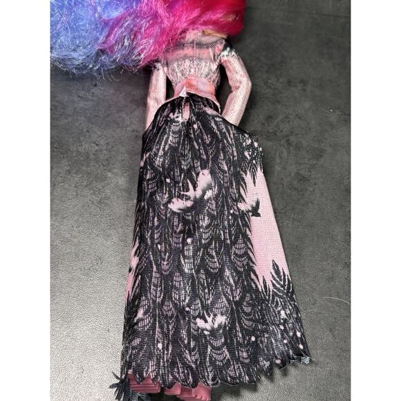 Disney Descendants 3 Audrey Queen Of Mean Doll Articulated - Missing Hand - Picture 6 of 6